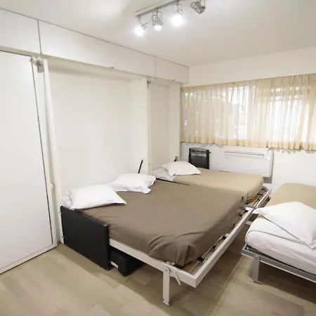 Studio Lybris Centre アパート *